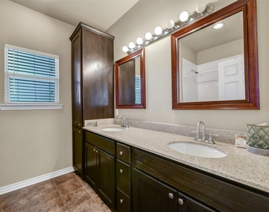 4733 Clay Street - Photo Thumbnail 15