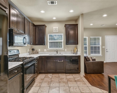4733 Clay Street - Photo Thumbnail 8