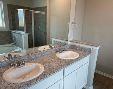 806 Cypress Summit Road - Photo Thumbnail 20