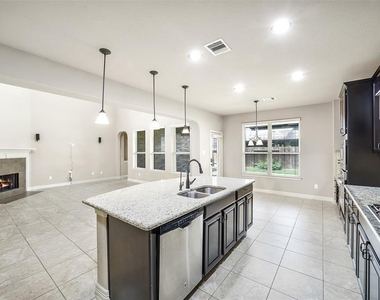 16815 Violet Trace Court - Photo Thumbnail 17