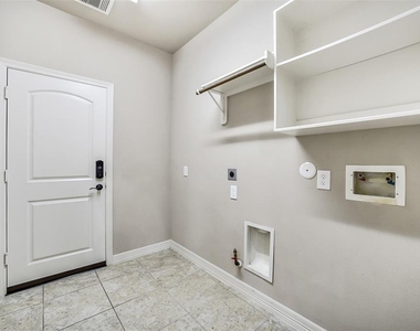 16815 Violet Trace Court - Photo Thumbnail 27