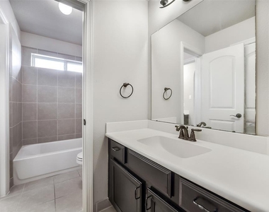 16815 Violet Trace Court - Photo Thumbnail 36