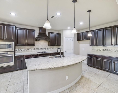 16815 Violet Trace Court - Photo Thumbnail 14