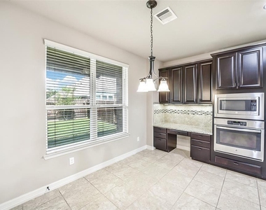 16815 Violet Trace Court - Photo Thumbnail 11