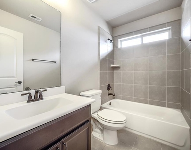 16815 Violet Trace Court - Photo Thumbnail 38