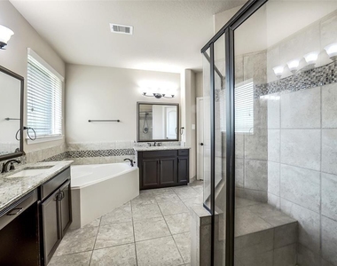 16815 Violet Trace Court - Photo Thumbnail 24