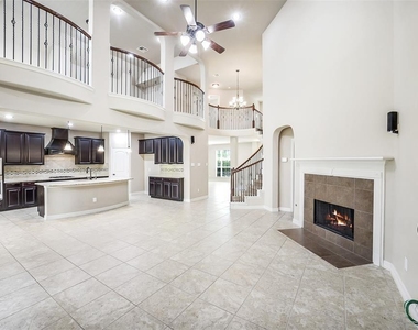 16815 Violet Trace Court - Photo Thumbnail 8