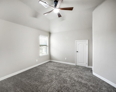 16815 Violet Trace Court - Photo Thumbnail 35