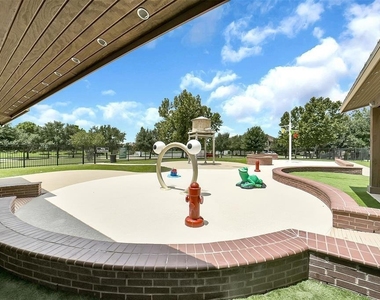 16815 Violet Trace Court - Photo Thumbnail 48