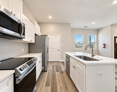 504 Nursery Road - Photo Thumbnail 13