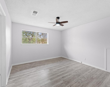 16414 York Minster Drive - Photo Thumbnail 25