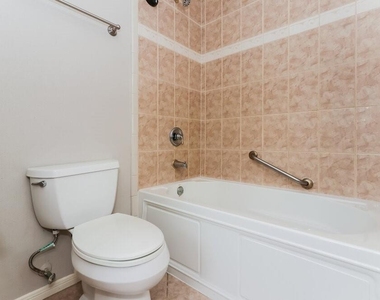 5322 Windsong Trail - Photo Thumbnail 12