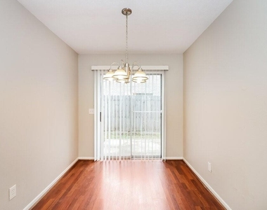 5322 Windsong Trail - Photo Thumbnail 5