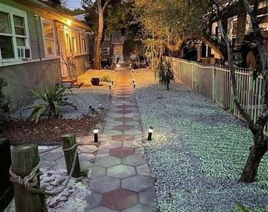 527 8th Street N - Photo Thumbnail 2