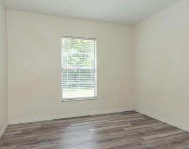 2254 Matthew Circle - Photo Thumbnail 8