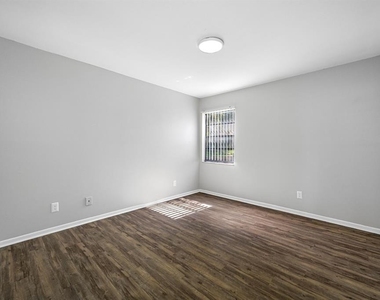 5902 E 122nd Avenue - Photo Thumbnail 21