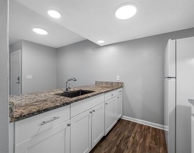 5902 E 122nd Avenue - Photo Thumbnail 11