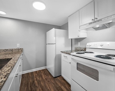 5902 E 122nd Avenue - Photo Thumbnail 10