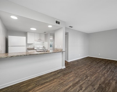 5902 E 122nd Avenue - Photo Thumbnail 7