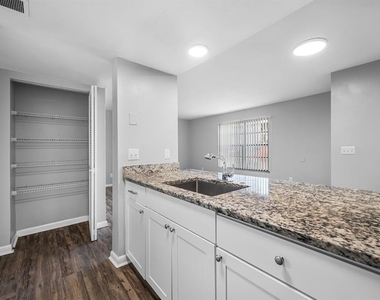 5902 E 122nd Avenue - Photo Thumbnail 14