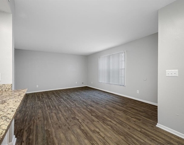 5902 E 122nd Avenue - Photo Thumbnail 8