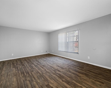 5902 E 122nd Avenue - Photo Thumbnail 20