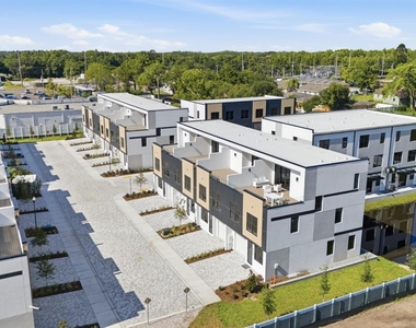 8403 Modano Place - Photo Thumbnail 3