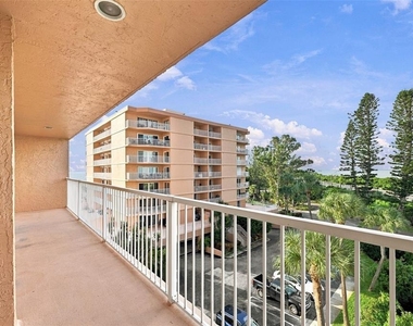 7430 Sunshine Skyway Lane S - Photo Thumbnail 22