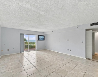7430 Sunshine Skyway Lane S - Photo Thumbnail 12