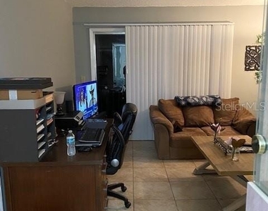 6324 Newtown Circle - Photo Thumbnail 16