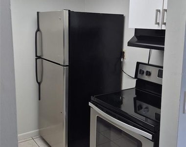 6324 Newtown Circle - Photo Thumbnail 15