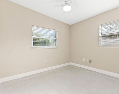 2614 W Henry Avenue - Photo Thumbnail 12
