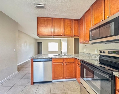 4407 Pompano Drive - Photo Thumbnail 5