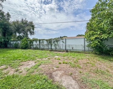 4407 Pompano Drive - Photo Thumbnail 17