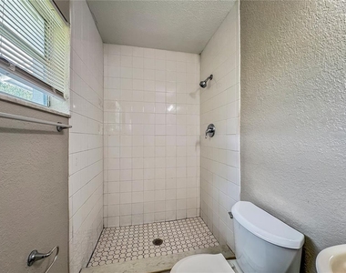 4407 Pompano Drive - Photo Thumbnail 15