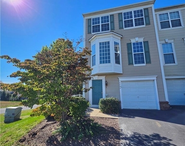 5293 Chandler Way - Photo Thumbnail 1