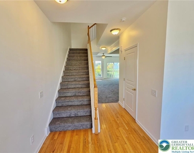 5293 Chandler Way - Photo Thumbnail 14