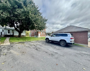 535 Mauch Chunk Street - Photo Thumbnail 4