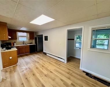 535 Mauch Chunk Street - Photo Thumbnail 8