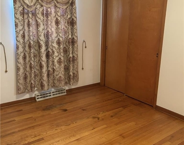416 E Tioga Street - Photo Thumbnail 14