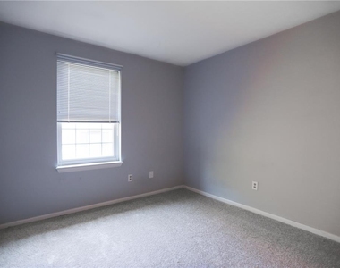 2926 Whitemarsh Place - Photo Thumbnail 12