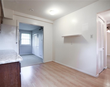 2926 Whitemarsh Place - Photo Thumbnail 5