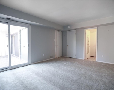 2926 Whitemarsh Place - Photo Thumbnail 11