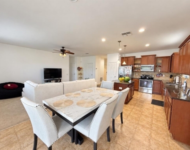 759 Sugar Camp Way - Photo Thumbnail 8