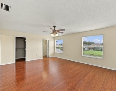 8826 Royal Enclave Boulevard - Photo Thumbnail 22