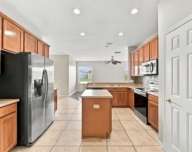 8826 Royal Enclave Boulevard - Photo Thumbnail 8