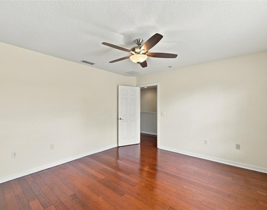 8826 Royal Enclave Boulevard - Photo Thumbnail 30