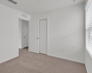 7349 Rainbow Bay Place - Photo Thumbnail 26