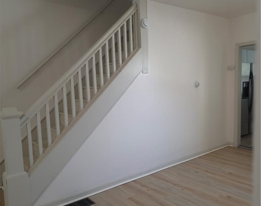 632 Ontario Street - Photo Thumbnail 4