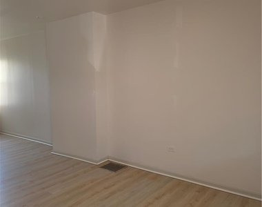 632 Ontario Street - Photo Thumbnail 1